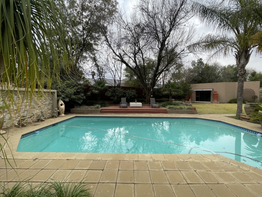 4 Bedroom Property for Sale in Heuwelsig Free State